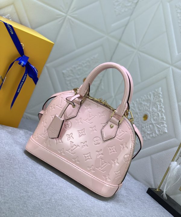 a26f19eb060747d4bcee6b013c44569e-1