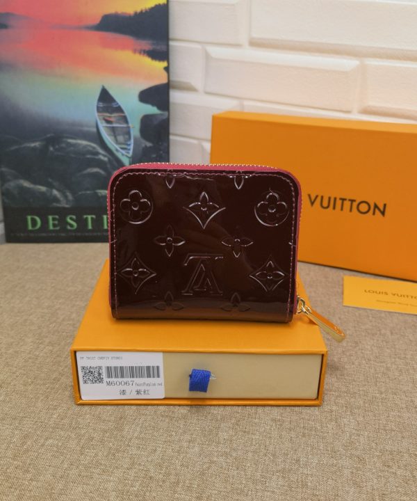 a50b36941f2348ac878f03b640c8fd8e-1