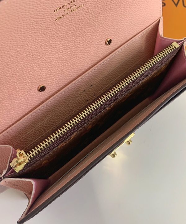 a82a73ba089c44919a8f994bcd7e0a16-1