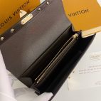 a98995fbdcd44e0387cee15634f54b55-1