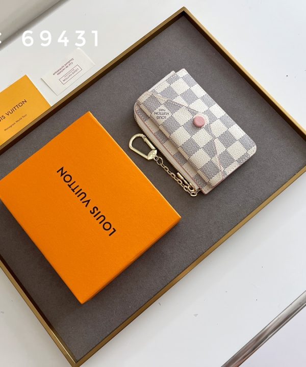 ad433aa4b8204381acd9b4cd69be5b54-1