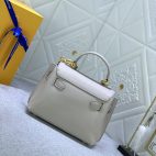 ae44ba0835ec4896b8d67e428f632e70-1