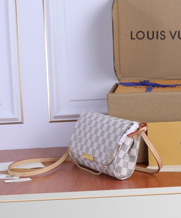 aef88f304def44c4be120b1a7fa9fd36-1