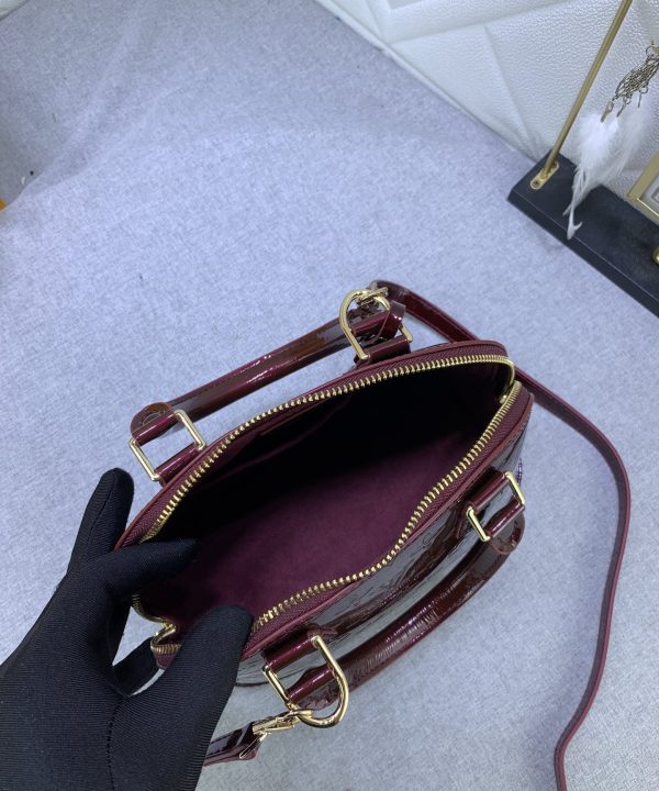 b6263922309344b7ad1585fdf6c478e6-1