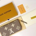 b71e5a9022464ffbaf8f051422dc52f7-1