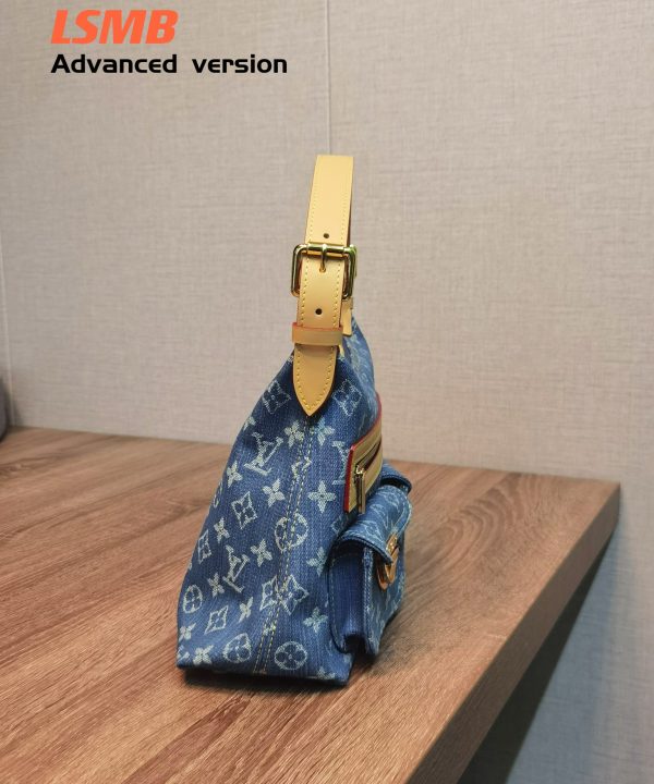 b868e14edb474b7aa45278006144b123