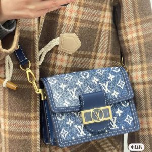 海外発送(10-15日にお届け)【LOUIS VUITTON レディース バッグ】Dauphine -20 x 15 x 9 cm