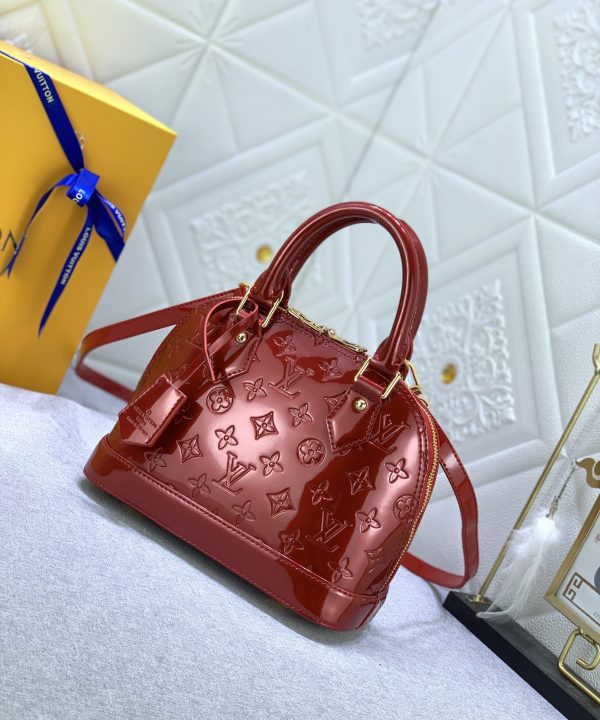 be70d48b29754700965edb7fdbbe677f-1