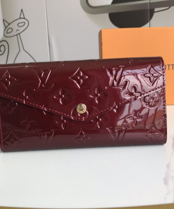 bf816604f474417bbaf9c9a846f4d313-1