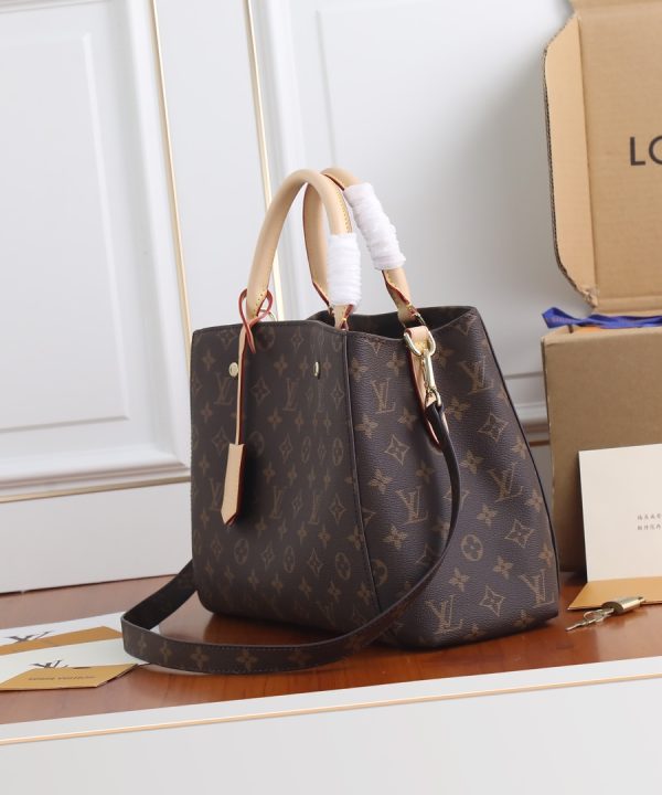 c0dcdc5208da46e483be22ea50dcf360-1