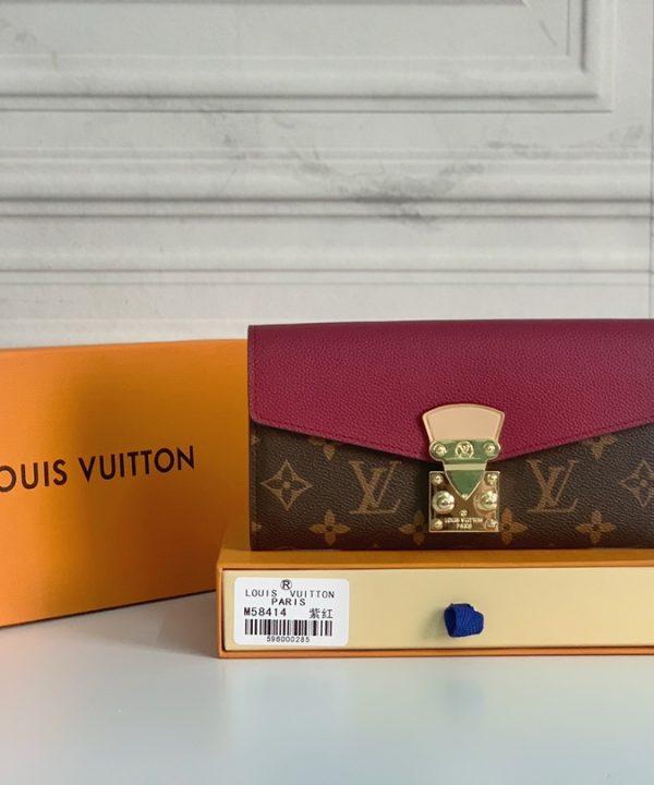 c19e7b39bbb54cbd9527bd068e5293b5-1