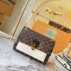 c2ccbe6d5ab94642a49d9e681becb467-1