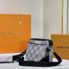 c535c2932c2d4f979e5cc47709212b2a-1