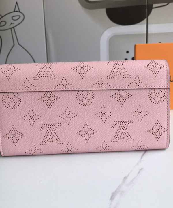 c7c5fd5544244f6780e62d20b19bea90-1