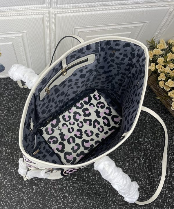 c8c7fd6e049e410f8d2e755136cbeff4-1