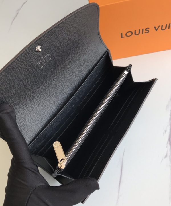 ca1825bd2ab74d78b10d7cd2ba12b066-1