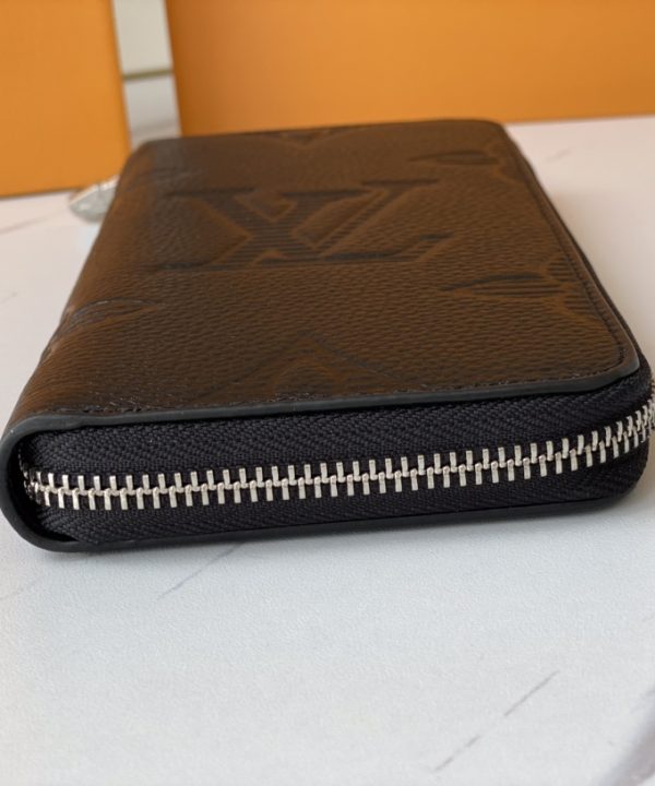 ccae86dac77c471189723a3664b3b61d-1