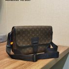 d163836d26d7481bac7e66a32d1e1d9a-1