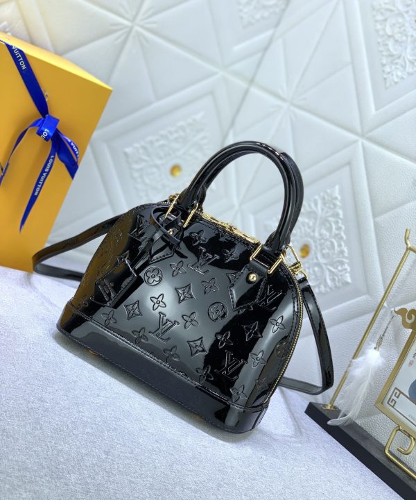 d46018c2f9514d34b713fb142d4bb4a5-1