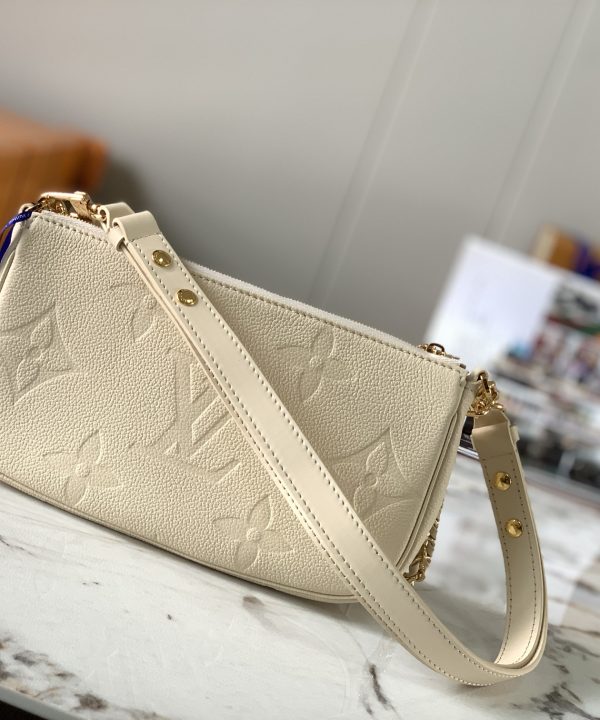 d99dc2f6e151494faad3ec6fc3a989b0-1