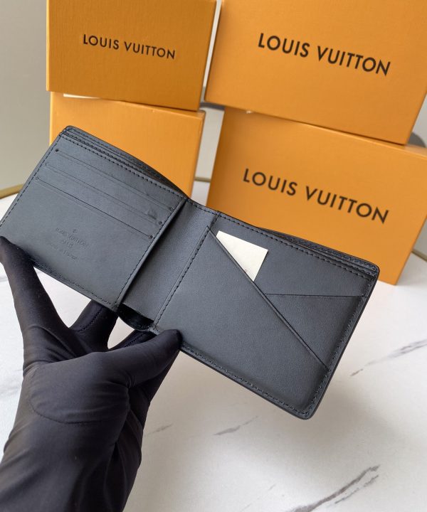 da3f2094a2b946f9aace4af3a9c2dd7e-1