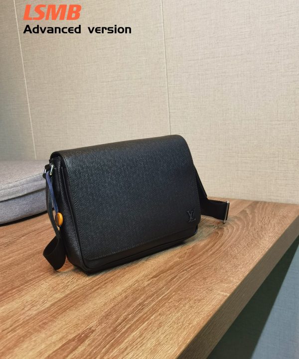 e06c0b98c7d741e395ac4dfb7ab3fca2-1