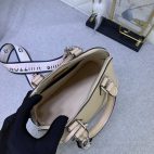 e17c271c485b4cf893375c10fd5f092e-1