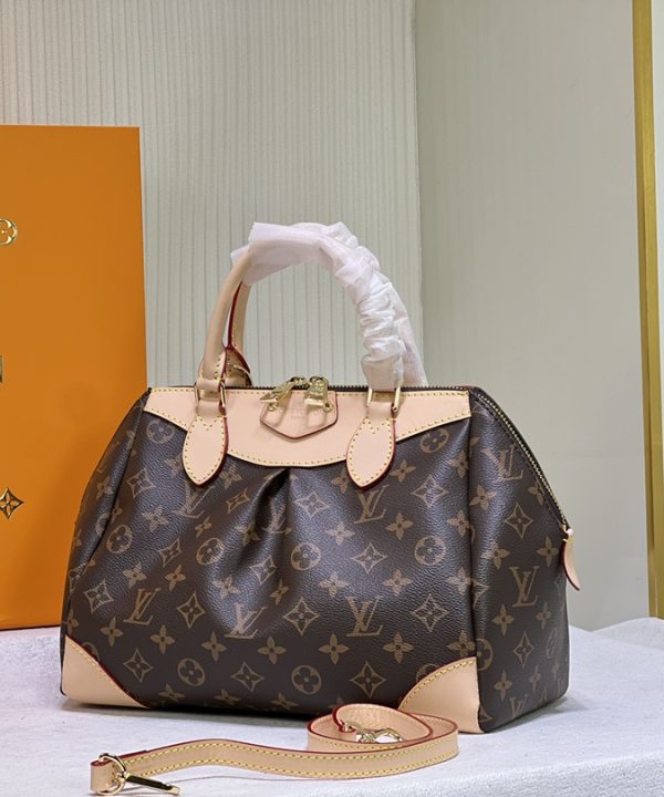 e53b31ab38a64ff2887e0a317cb59e52-1