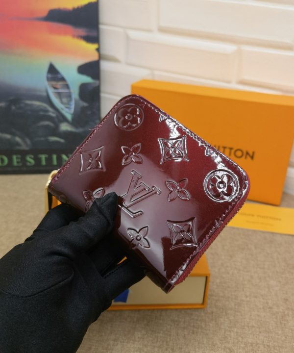 e563e510b90b4a188cd08db28be09cb3-1