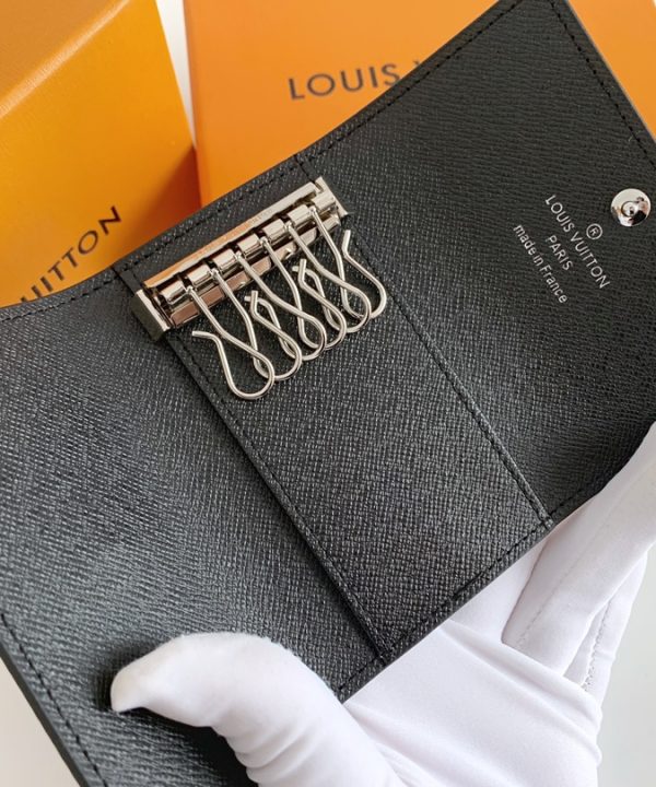 e6d1ab4f9db546439080e103e4de3d61-1 e6d1ab4f9db546439080e103e4de3d61-1