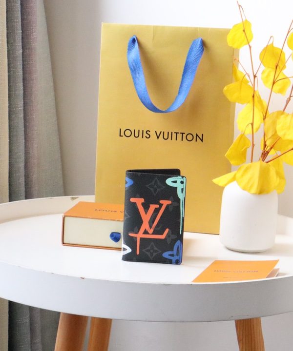 e9d59061e7214d0bb906af259973d85f-1