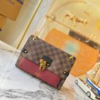 ec3684210cbe437cb3c10a4584900d8f-1