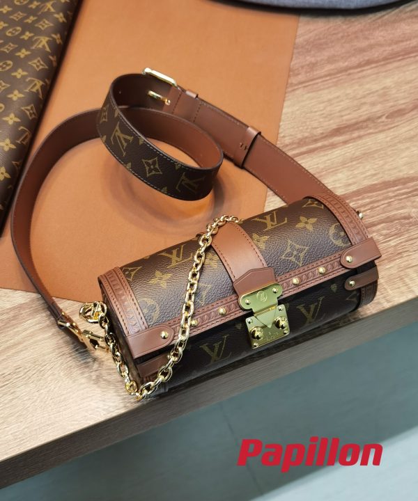 ee7da8f4af6545a3a345bea033d5da9e-1