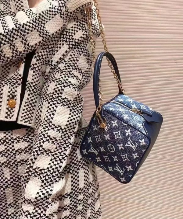 f267e52ef29d4707b89ef15015a26867