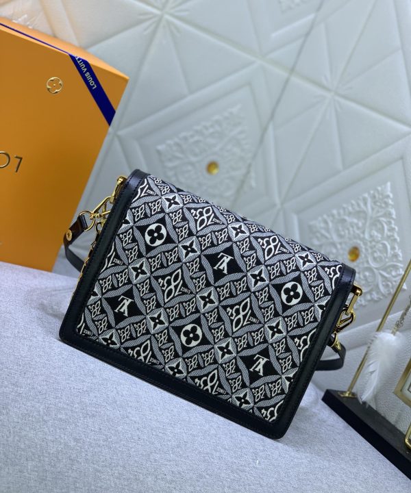 f51d47c24e43483e921fd4f6eb9920e4