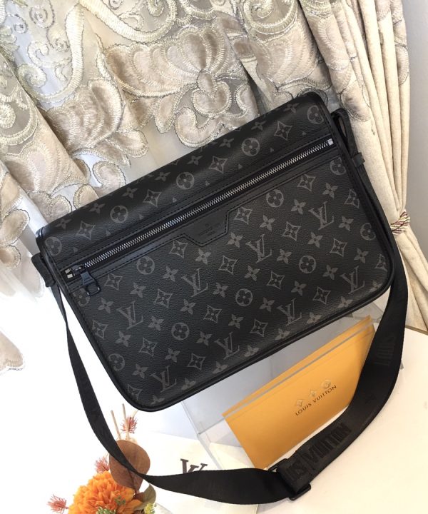 f6ed7d47aefa427d8571297b7d0e20cd-1