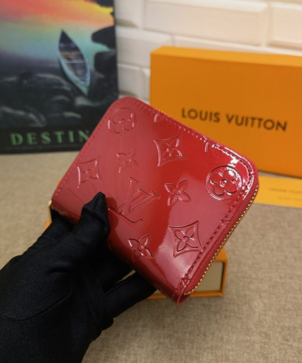 fc940f32405a410c986920922f2e2eb6-1