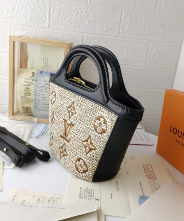 fdab0d86aa5a49288489c2d4eb820cc7