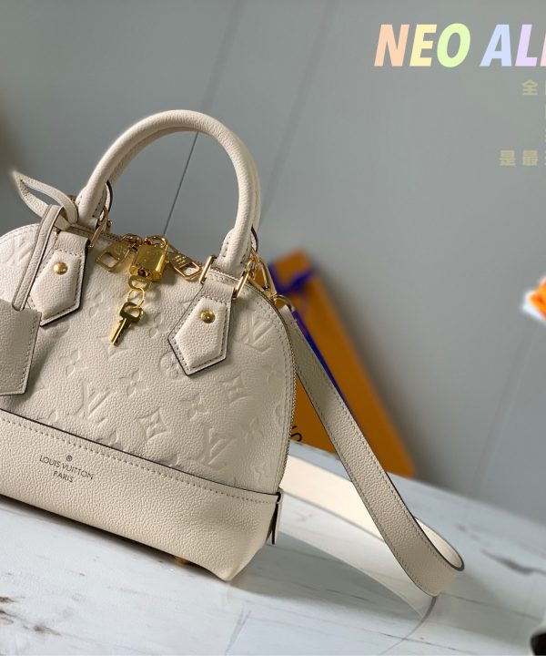 fed7992c842c450d8bc6d977774b2348-1