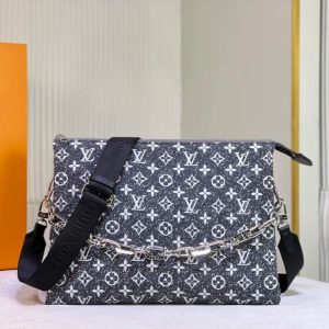 海外発送(10-15日にお届け)【LOUIS VUITTON レディース バッグ 】Coussin 26 x 20 x 12cm
