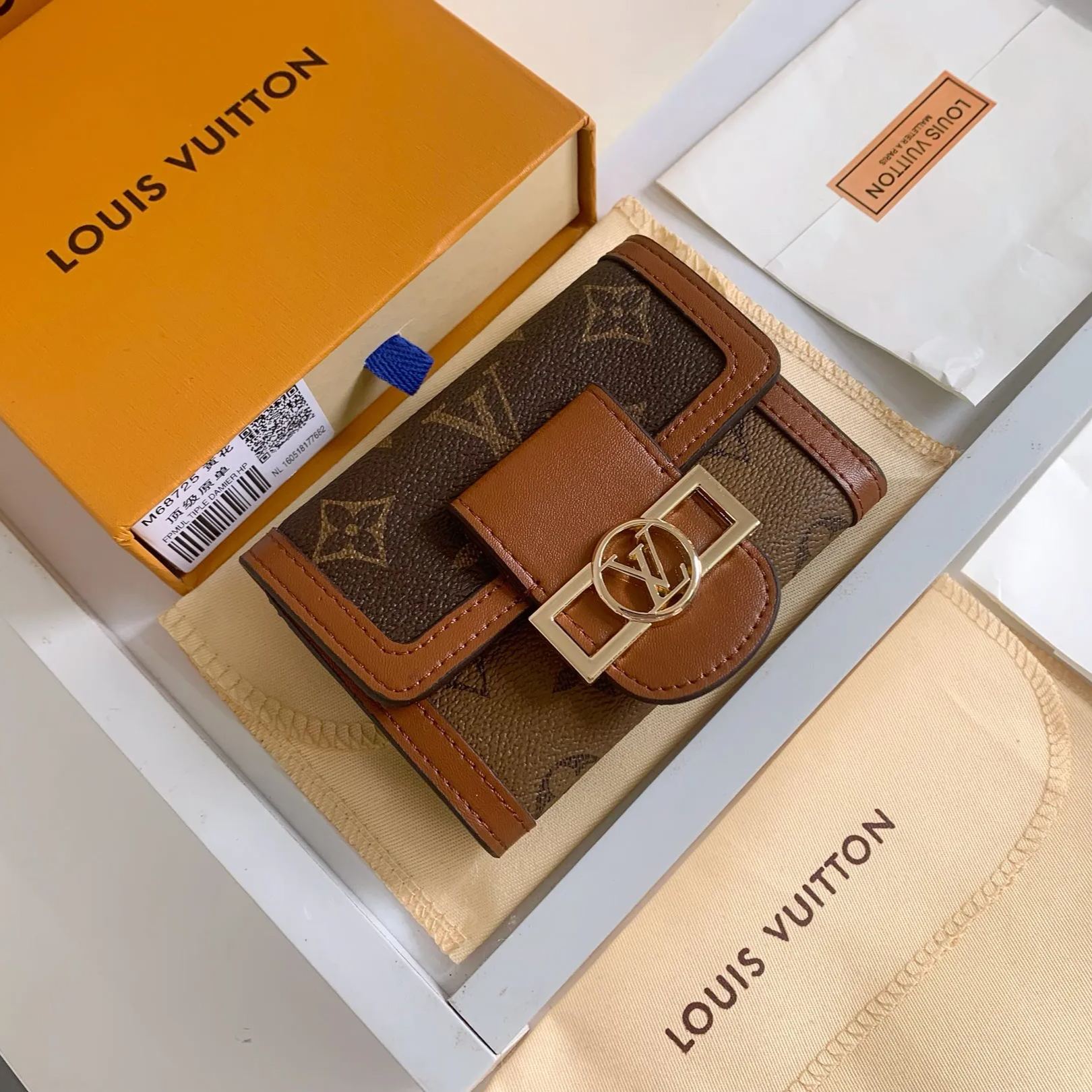 【Louis Vuitton 財布】12.0 x 9.5 x 3.5 cm
