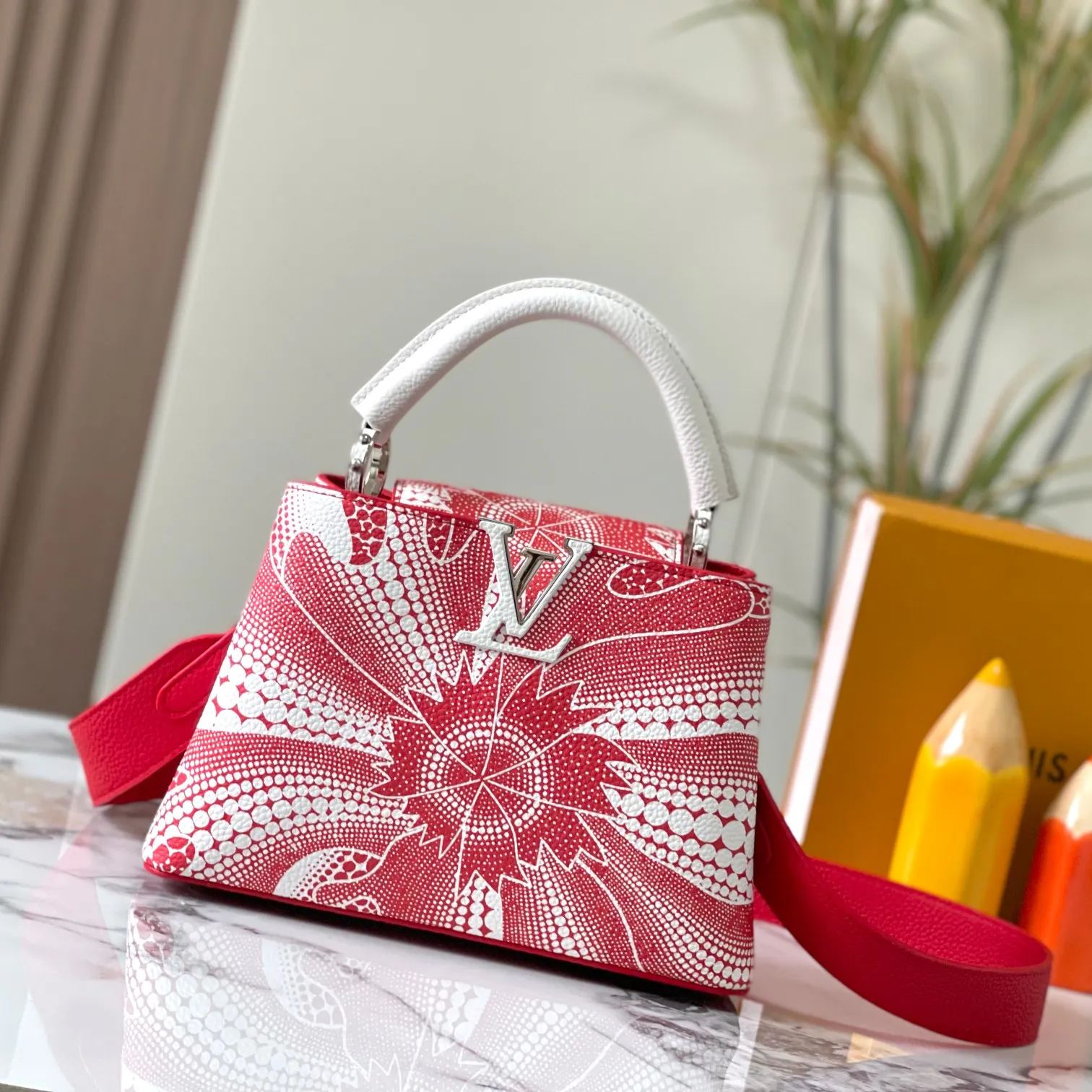 【Louis Vuitton バッグ】Capucines