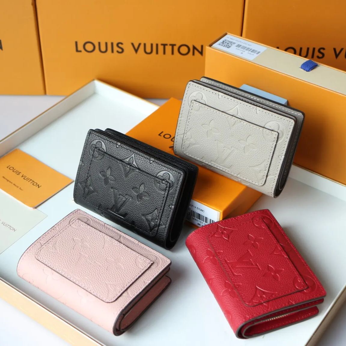 【Louis Vuitton 財布】ポルトフォイユ・クレア  11.0 x 8.5 x 3.5 cm