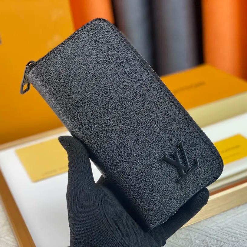 【LOUIS VUITTON】財布