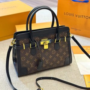 海外発送(10-15日にお届け)【LOUIS VUITTON レディース バッグ 】 city malle 30*22*15cm