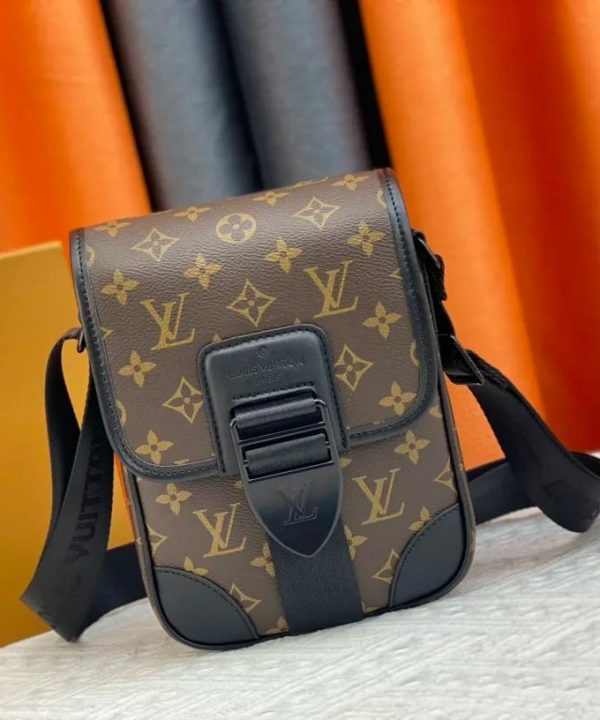 imageName1702369667979-1