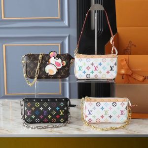 【Louis Vuitton バッグ】Pochette Accessoires 22.0 x 13.0 x 4.0CM