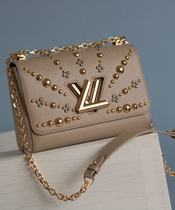 wsxc1675200450647-0-1