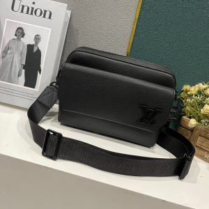 【Louis Vuitton バッグ】Fastline  23.5 x 18.0 x 7.0CM