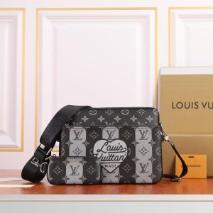 【Louis Vuitton バッグ】Trio  25.0 x 18.5 x 7.0 CM